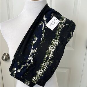 NWT LuLaRoe OS Black Green Blue Snakeskin Leggings One Size
